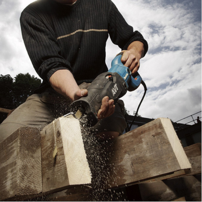 Makita JR3070CT 15 Amp Reciprocating Saw w/ Case - Image 3