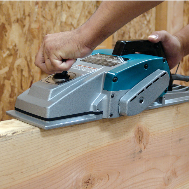 Makita 1806B 6-3/4" Planer