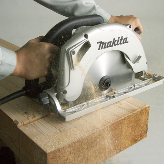 Makita 5104 10-1/4" Circular Saw - Image 2