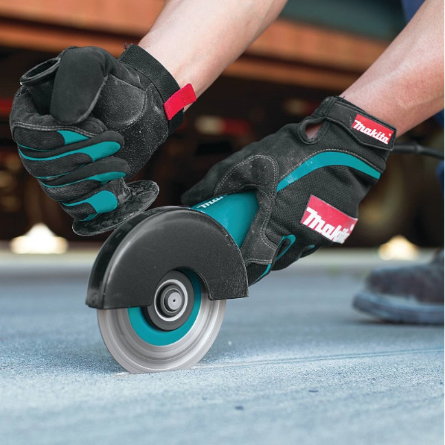 Makita 9557NB 4-1/2" Angle Grinder - Thumb Switch with Lock-On