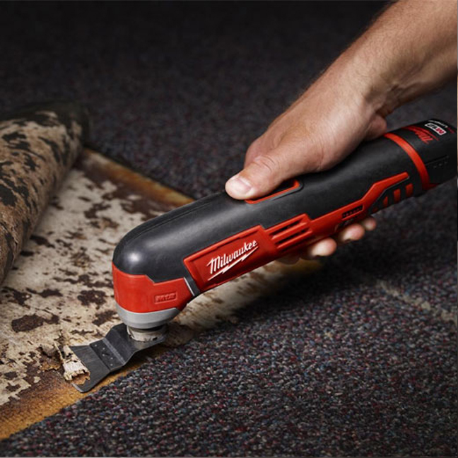 Milwaukee 2426-20 M12 Multi-Tool Carpet