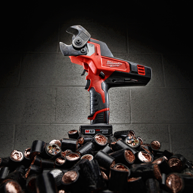 Milwaukee 2472-20 M12 600 MCM Cable Cutter After Use