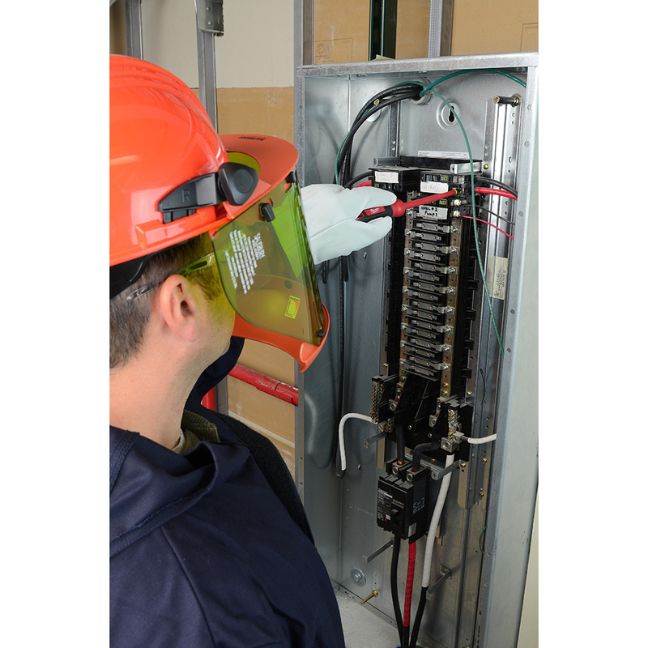 Milwaukee 48-22-2204 1000V Insulated Screwdriver Set with Roll Pouch 4-Piece