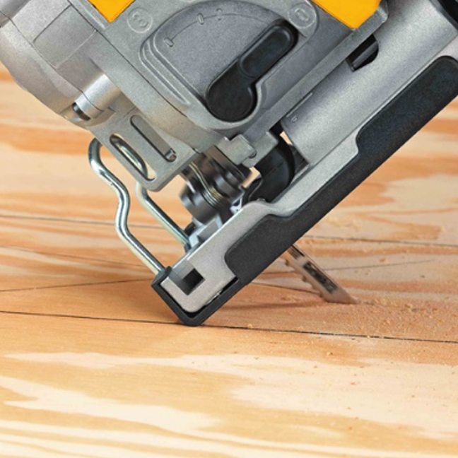 DeWalt DW331K Top-Handle Jig Saw Kit 4