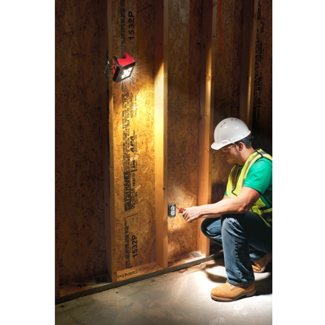 Milwaukee 2364-20 ROVER M12 Compact Flood Light - Tool Only - Image 7