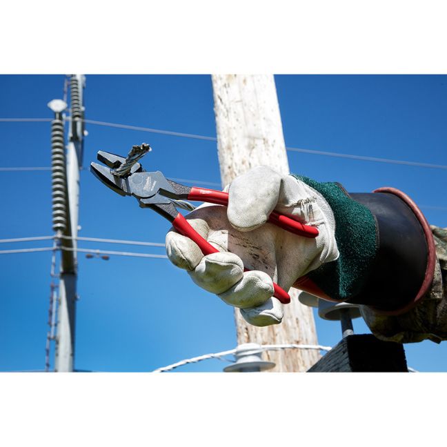 Milwaukee 48-22-6502 9" High-Leverage Lineman's Pliers - Image 3