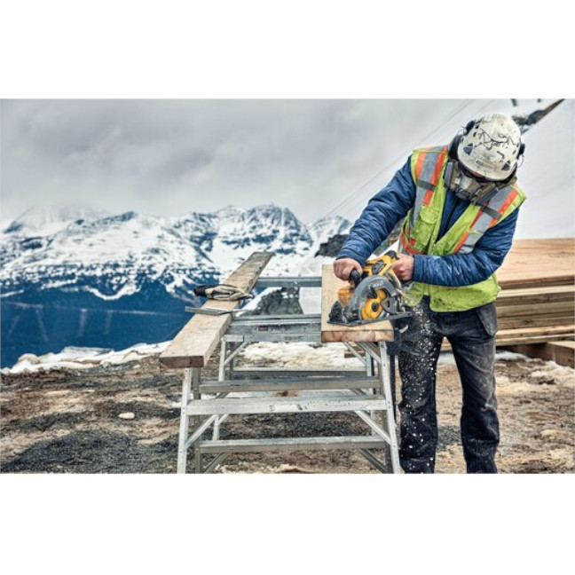 DeWalt DCS577B FLEXVOLT 60V MAX 7-1/4" Worm Drive Style Saw - Image 3