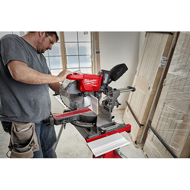 Milwaukee 2739-21HD M18 FUEL 12" Dual Bevel Sliding Compound Miter Saw Kit with ONE-KEY - Image 2