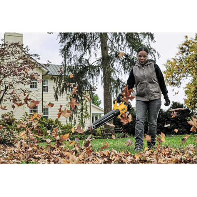 DeWalt DCBL722P1 20V MAX Axial Leaf Blower Kit - Image 2