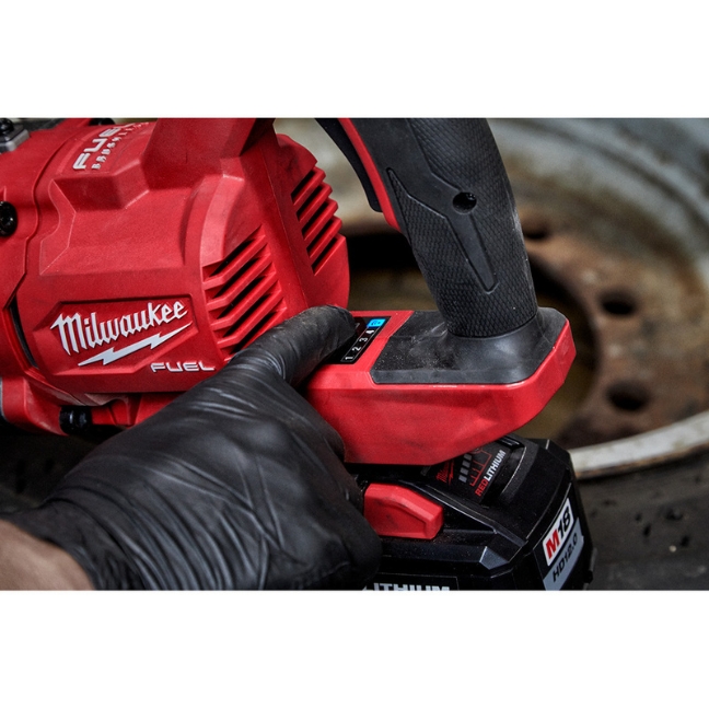 Milwaukee 2869-22HD M18 FUEL 1" D-Handle Ext. Anvil High Torque Impact Wrench Kit with ONE-KEY - Image 4