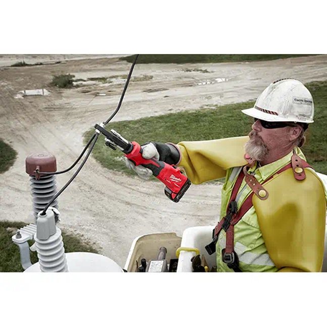 Milwaukee 2978-22 M18 FORCE LOGIC 6T Linear Utility Crimper Kit - Snub Nose Jaw - Image 3