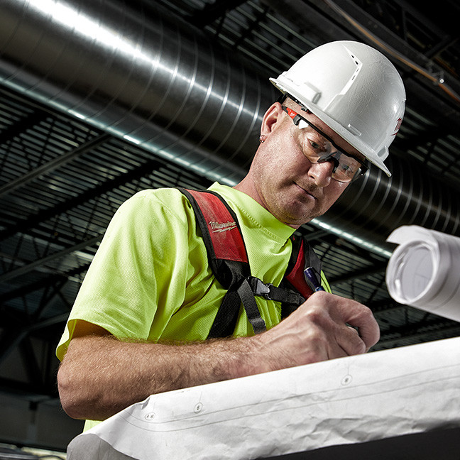 Milwaukee 48-73-2208 Anti-Scratch +3.00 Magnified Anti-Scratch Safety Glasses-Clear