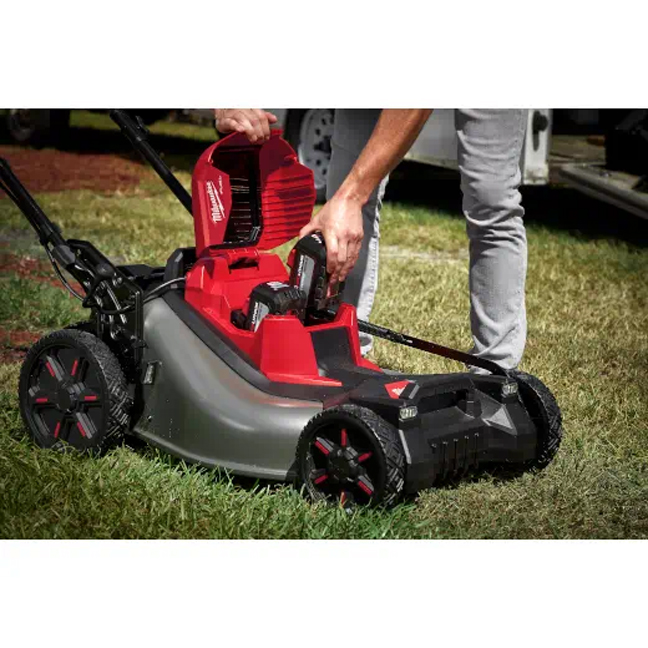 Milwaukee 2823-22HD M18 FUEL 21" Self-Propelled Dual Battery Mower Kit - Image 6