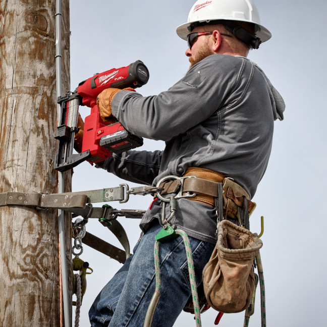 Milwaukee 2843-22 M18 FUEL Utility Fencing Stapler Kit - Image 5