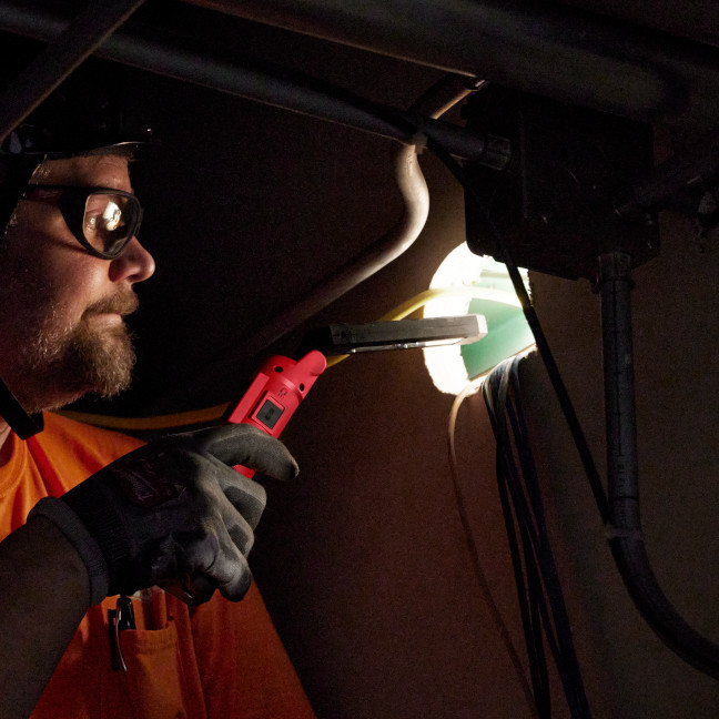 Milwaukee 2128-21 REDLITHIUM USB Stick Light - Image 5