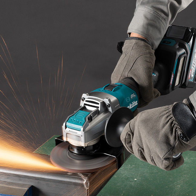 Makita GA041GZ 40V Max XGT 5" X-Lock Angle Grinder-Tool Only