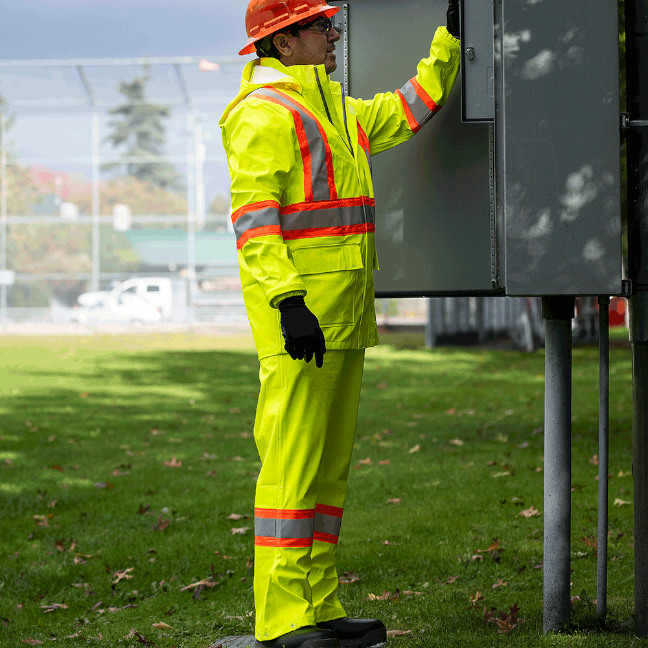 Pioneer Hi-Viz FR/ARC Waterproof Poly/Cotton Bib Pants - Image 2