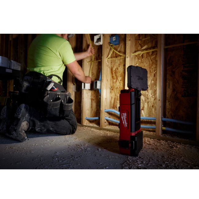 Milwaukee 2356-20 M12 PACKOUT Floodlight with USB Charging