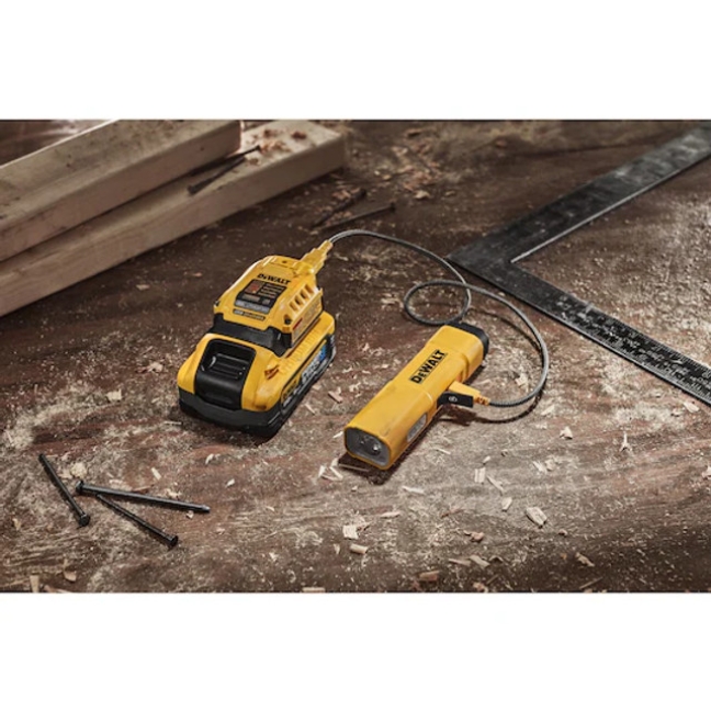 DeWalt DCL183 Rechargeable USB-C Flashlight - Image 2