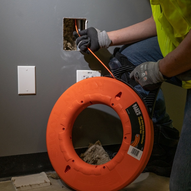 Klein 56059 200ft Multi-Groove Fiberglass Fish Tape - Image 3