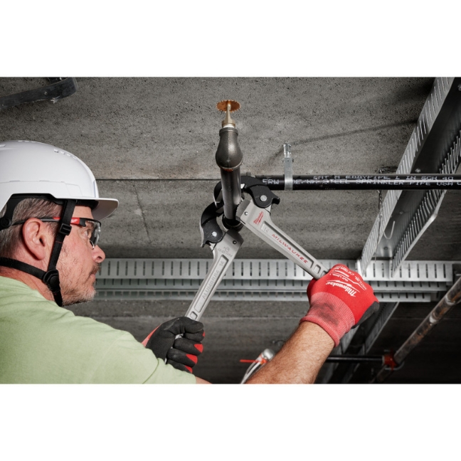 Milwaukee 48-22-7414 14” Aluminum Self-Adjusting Pipe Wrench