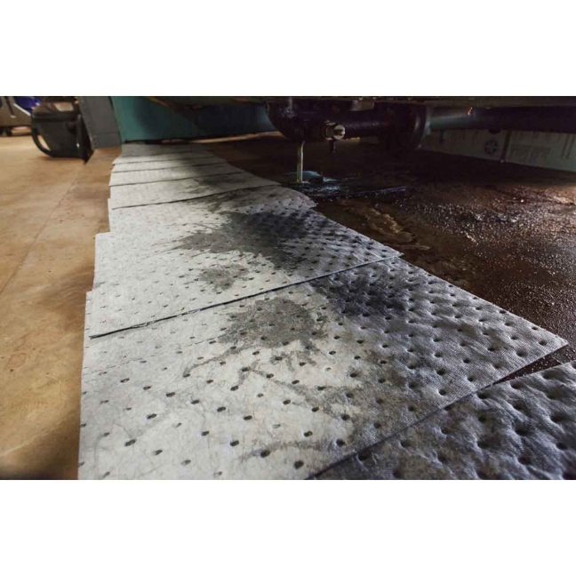 BPU100 15" x 17" Basic Universal Absorbent Spill Pads 100-Pack