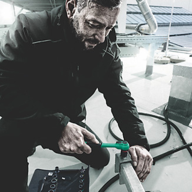 Wera 005530 8100 SB 12 ZYKLOP 3/8" Drive Comfort Ratchet with Reversing Lever and Metric Socket Set 16-Piece