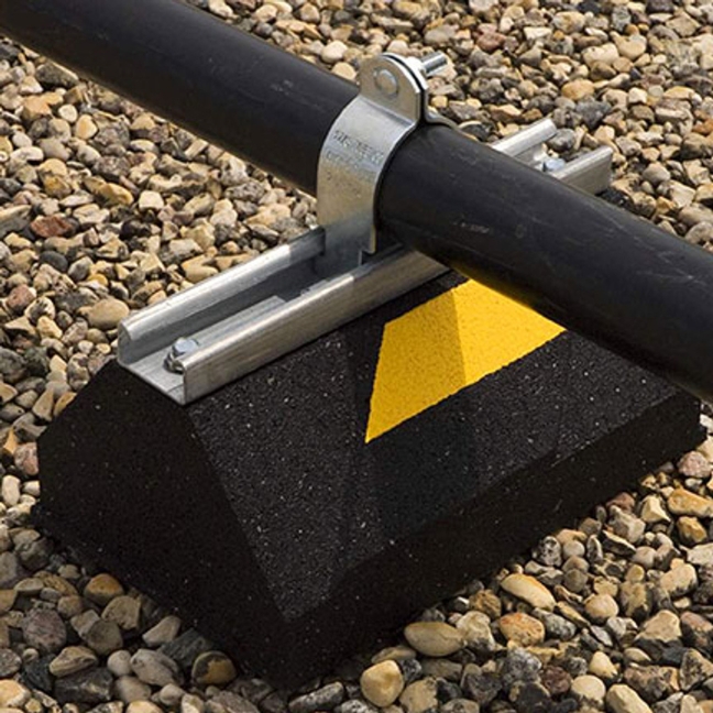 Clearline Technologies C10 C-Port Rubber Pipe Support With 13/16" Galvanized Steel Channel