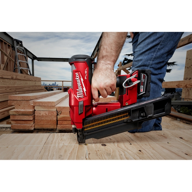 Milwaukee 2744-20 M18 FUEL 21 Degree Framing Nailer - Tool Only - Image 3